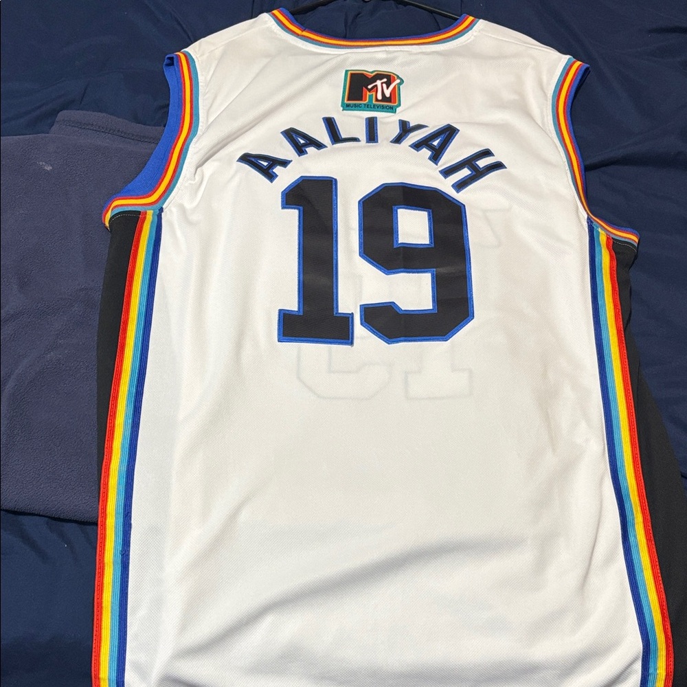 White Brick Layers Basketball Jersey - Picture 3 of 3